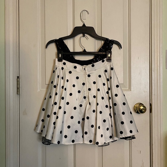 Formal set - Picture 2 of 6